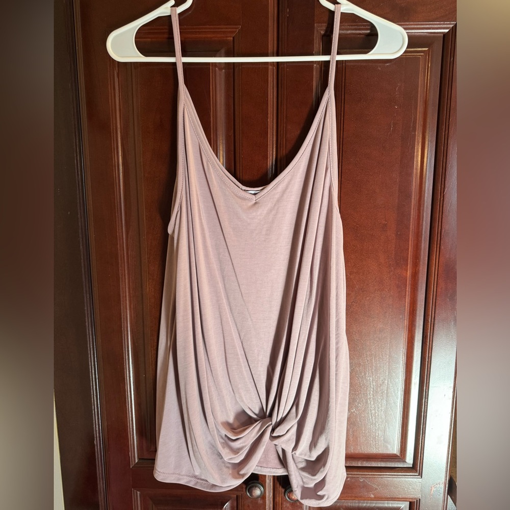 NWT blush Nic & Lulu Tank Size M
